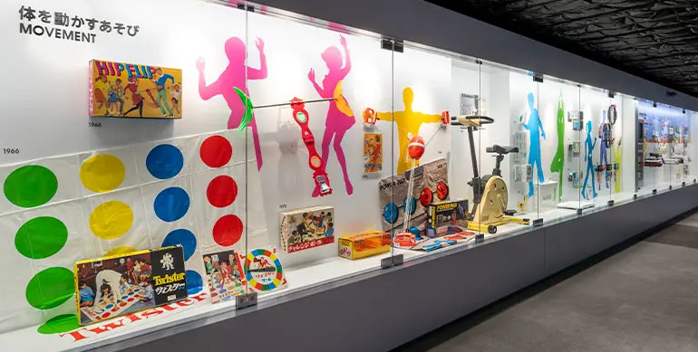 Display of old toys manufactured by Nintendo